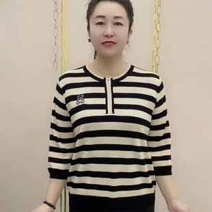 2025春季新款时尚七分袖条纹针织衫女宽松休闲百搭中年妈妈装上衣