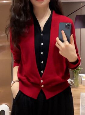 时尚设计感v领假两件针织衫2023春季新款宽松弹力纯欲风上衣女装