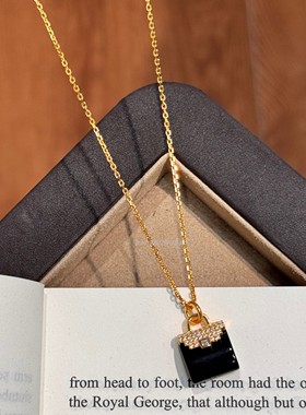 创意个性独特925银轻奢设计感包包镶钻虎眼石水晶黑玛瑙项链时尚