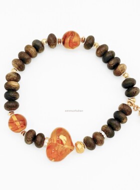 东方风新中式复古时尚925纯银屁桃沉香琥珀串珠手串设计古风手饰