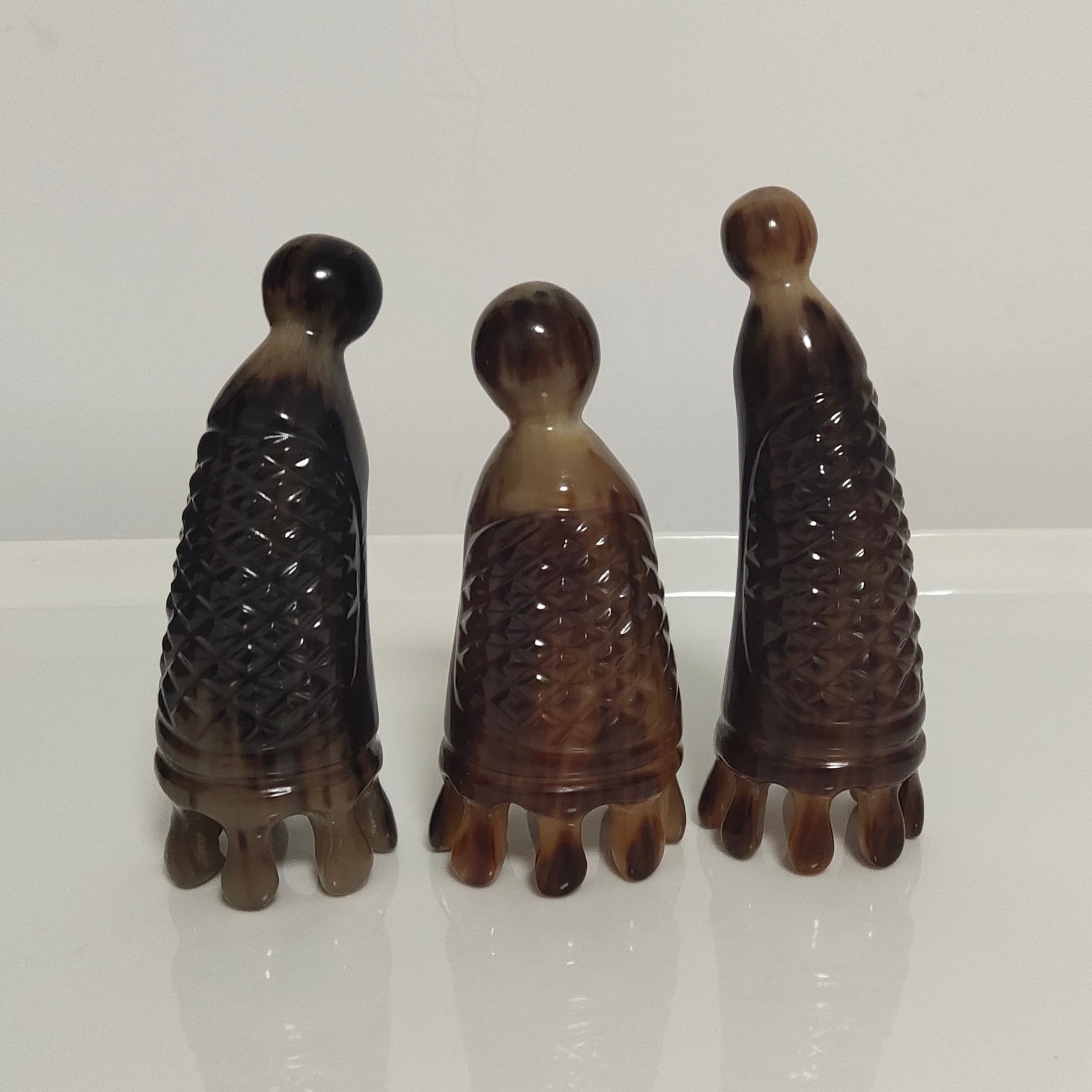 超厚牦牛角全身按摩梳拨筋点穴背部腹部按摩胆经锤经络梳