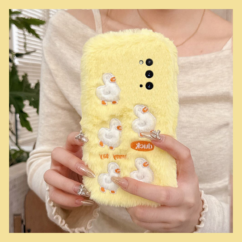 手机壳秋冬毛绒可爱卡通毛茸茸刺绣小鸭子