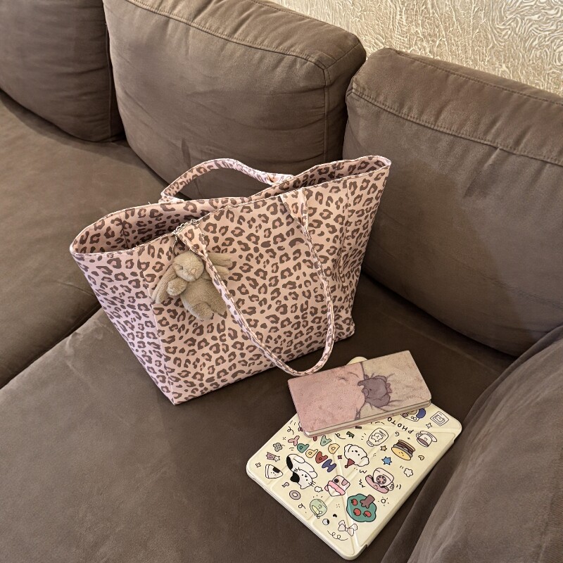 豹纹斜挎包帆布包包女款手提通勤单肩包女大容量日常通勤百搭外出