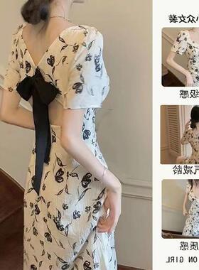 冷淡风连衣裙方领茶歇法式连衣裙女夏季不规则开叉遮肉显瘦碎花裙
