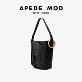 Apede Mod 秋冬穿搭浮雕纹牛皮软花园桶包大容量水桶斜挎包