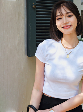 短袖t恤女2023新款短款正肩白色夏季薄款修身显瘦韩版设计感纯棉t
