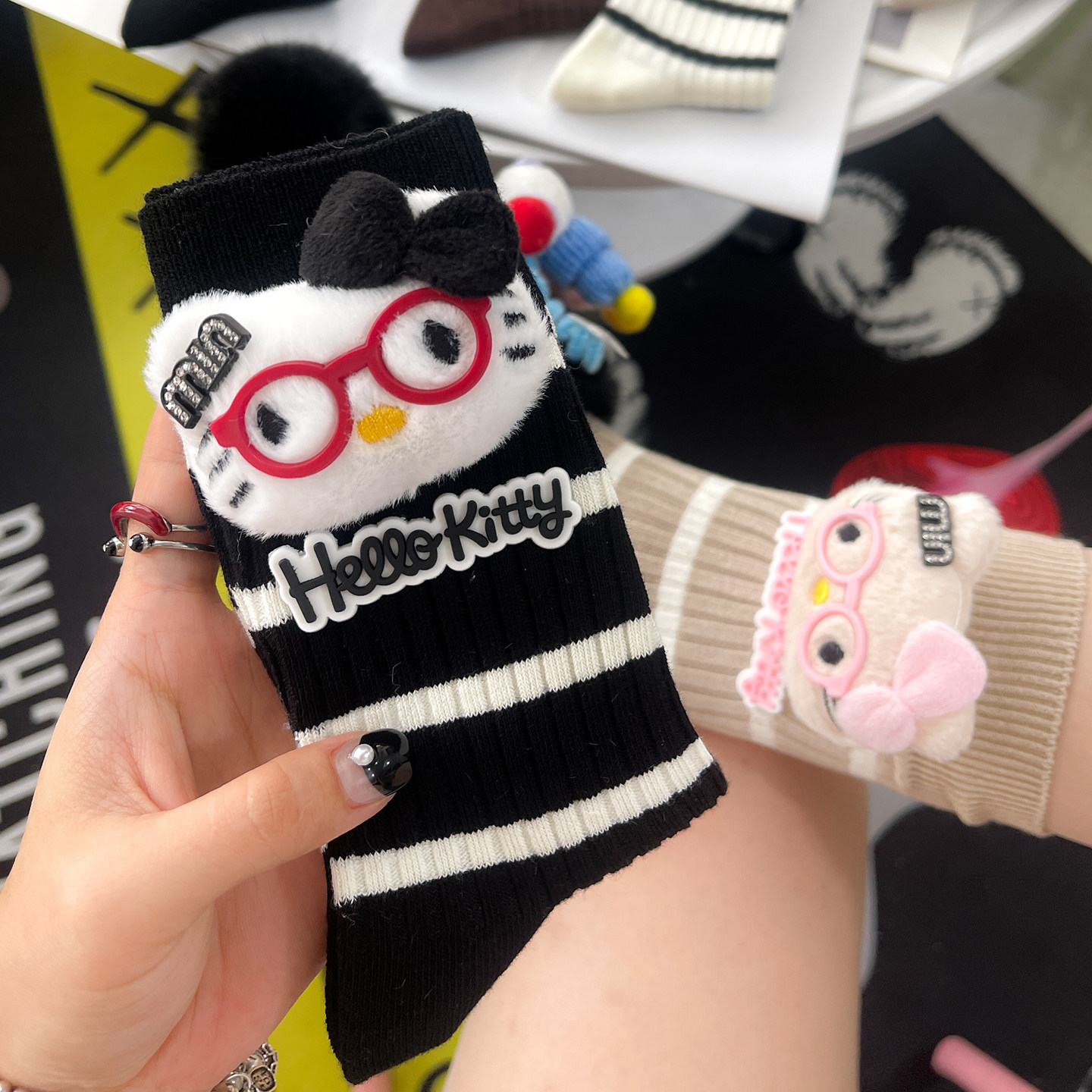 个性丑萌可爱袜子女中筒袜ins潮韩版洋气戴眼镜KT猫条纹长筒袜棉,女士内衣/男士内衣/家居服,中筒袜,淘宝优惠券,粉丝福利购,淘宝优惠卷