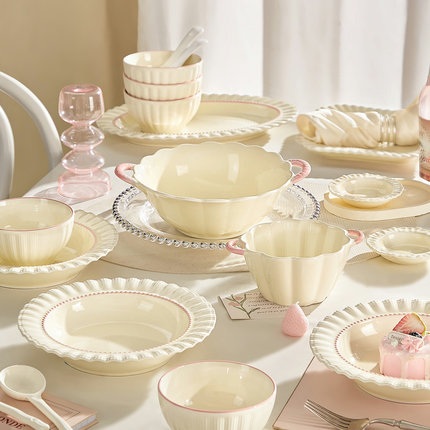 法式奶油风碗碟套装家用餐具2025新款高颜值碗盘碗筷乔迁新居碗具