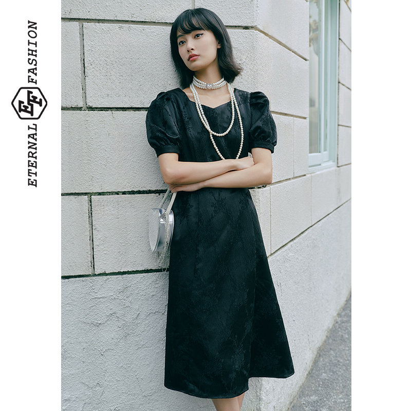 EF提花泡泡袖连衣裙2025秋季新款镂空设计感复古优雅约会A字裙