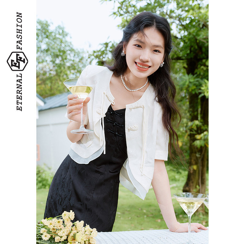 新款温柔国风气质外搭上衣