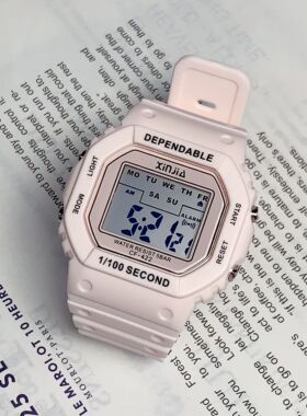 手表女学生韩版简约独角兽初高中学生百搭防水小方块多功能电子表