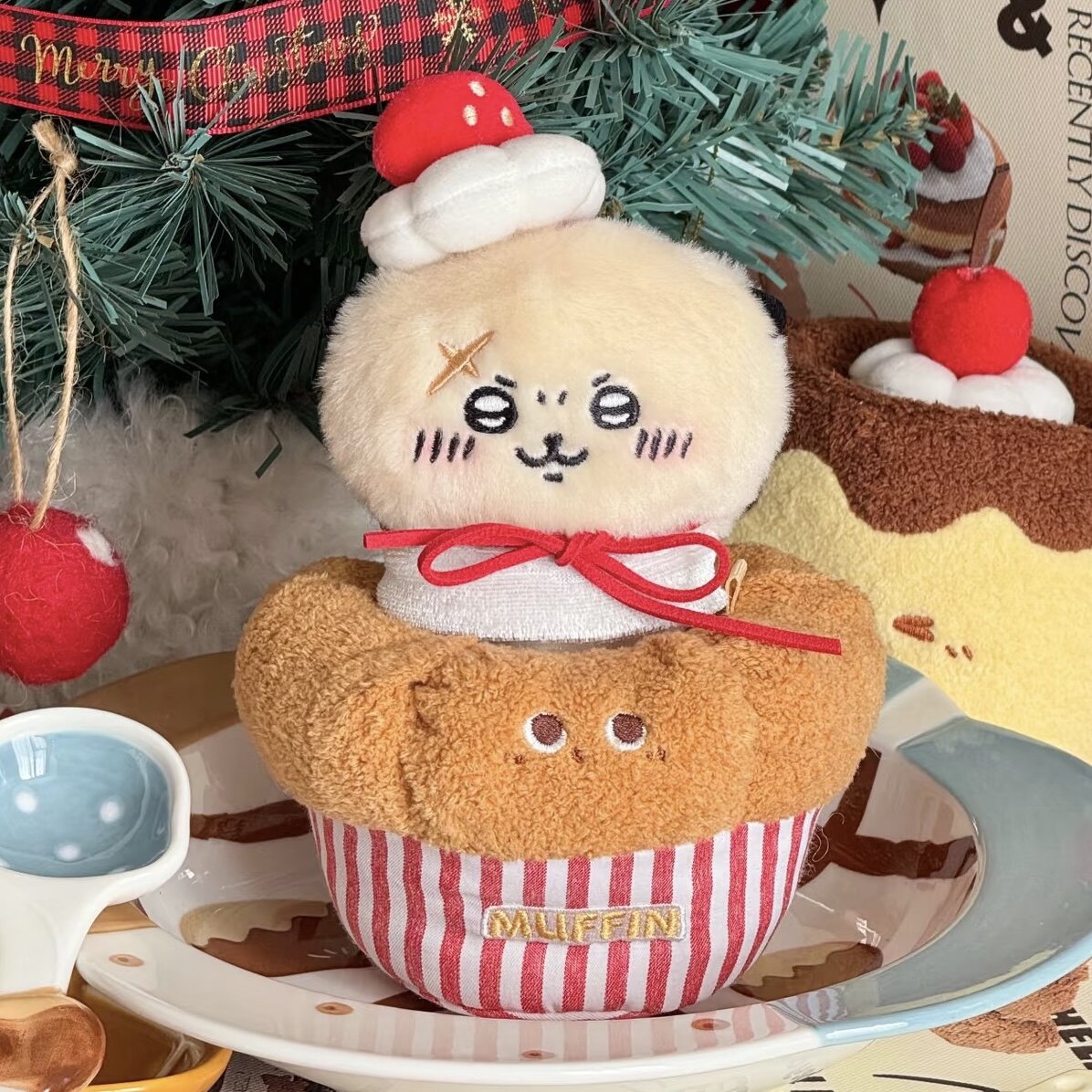 日本正版獭狮杯子蛋糕可爱玩偶娃娃chiikawa布丁生日蛋糕海獭公仔
