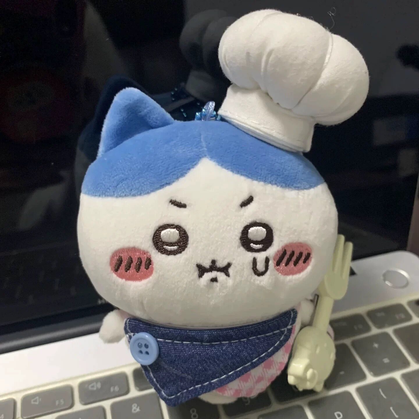 日本chiikawa气呼呼厨师帽子小八书包挂件吉伊卡哇乌萨奇公仔玩偶