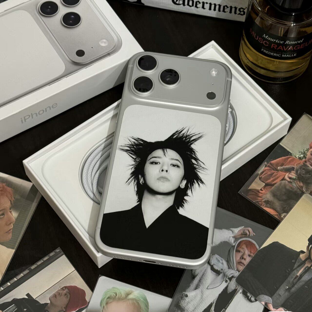 权志龙手机背卡贴膜不留胶可来图定制适用于iPhone17promax手机壳17Pro背膜3m苹果17air手机贴纸17背板膜