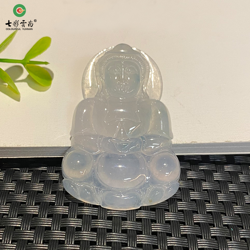 七彩云南天然翡翠冰种观音