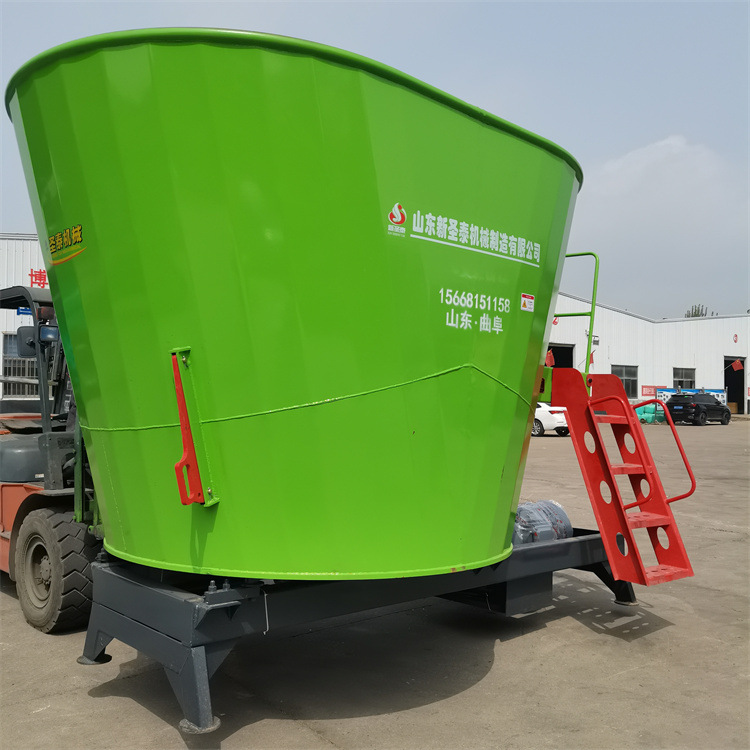 5方立式TMR饲料搅拌机养牛草料混合机揉丝粉碎拌草机5方混料机