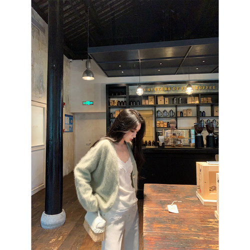 黄亮Elovey【10/12 10am】棉羊毛山羊绒桑蚕丝薄荷绿拉毛开衫