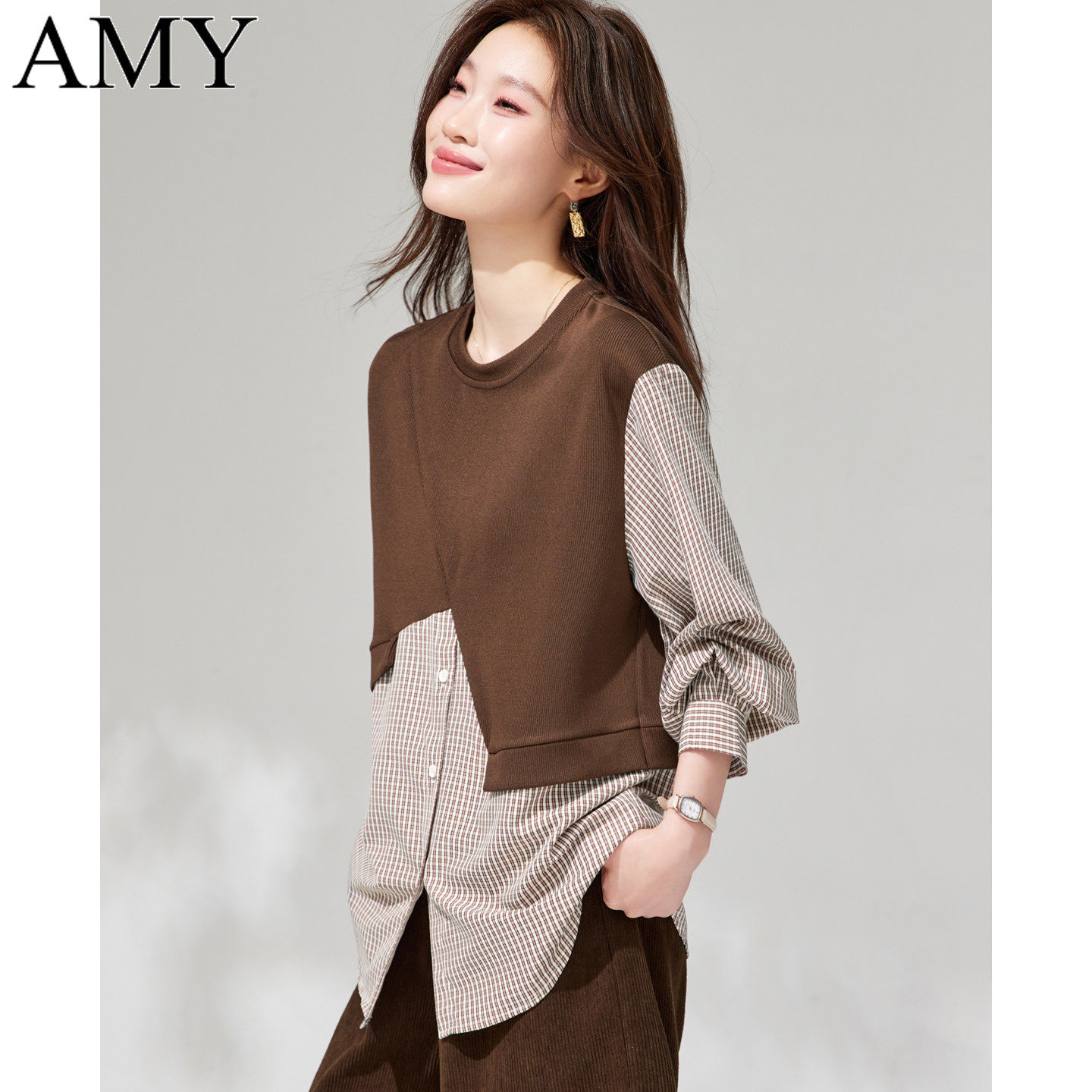 2026春装新款经典圆领无帽假两件卫衣休闲格子拼接套头小众上衣女