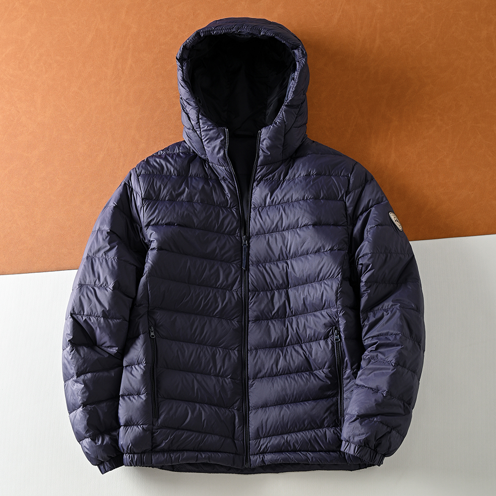 轻量保暖鸭绒连帽羽绒服