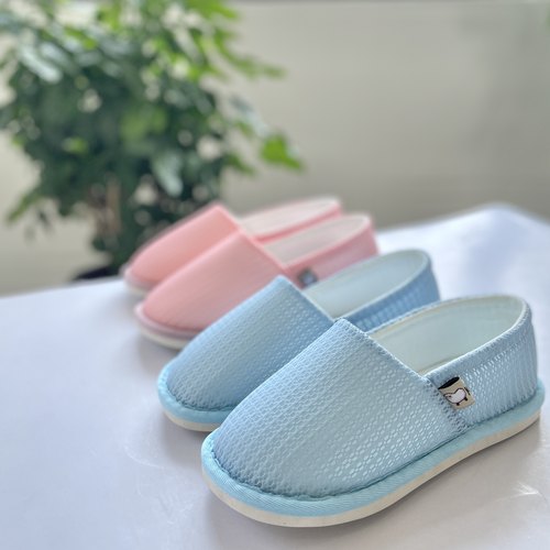 夏季薄款月子鞋透气网格家居鞋