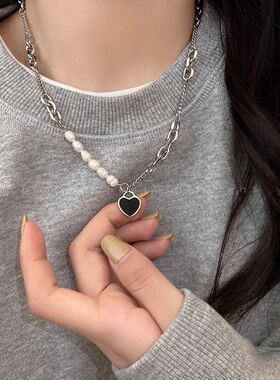 小众新款珍珠爱心装饰项链女轻奢高级感锁骨链子气质配饰