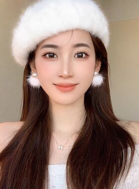 冬日童话~白色毛球耳环女珍珠耳钉一款两戴毛绒耳饰品蚊香盘耳夹