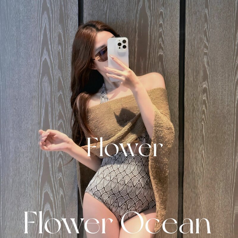 【露西小姐】新款高级性感连体深v披肩两件套温泉海边度假泳衣
