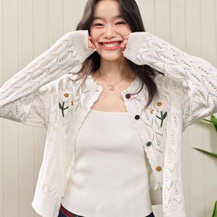 阔色白色镂空针织衫开衫毛衣女2025春季新款秋刺绣短款小个子上衣