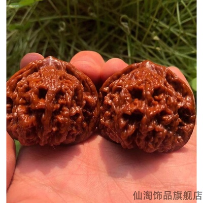 文玩核桃把玩青皮四座楼狮子头白狮子手玩麒麟纹官帽满天星盘一对