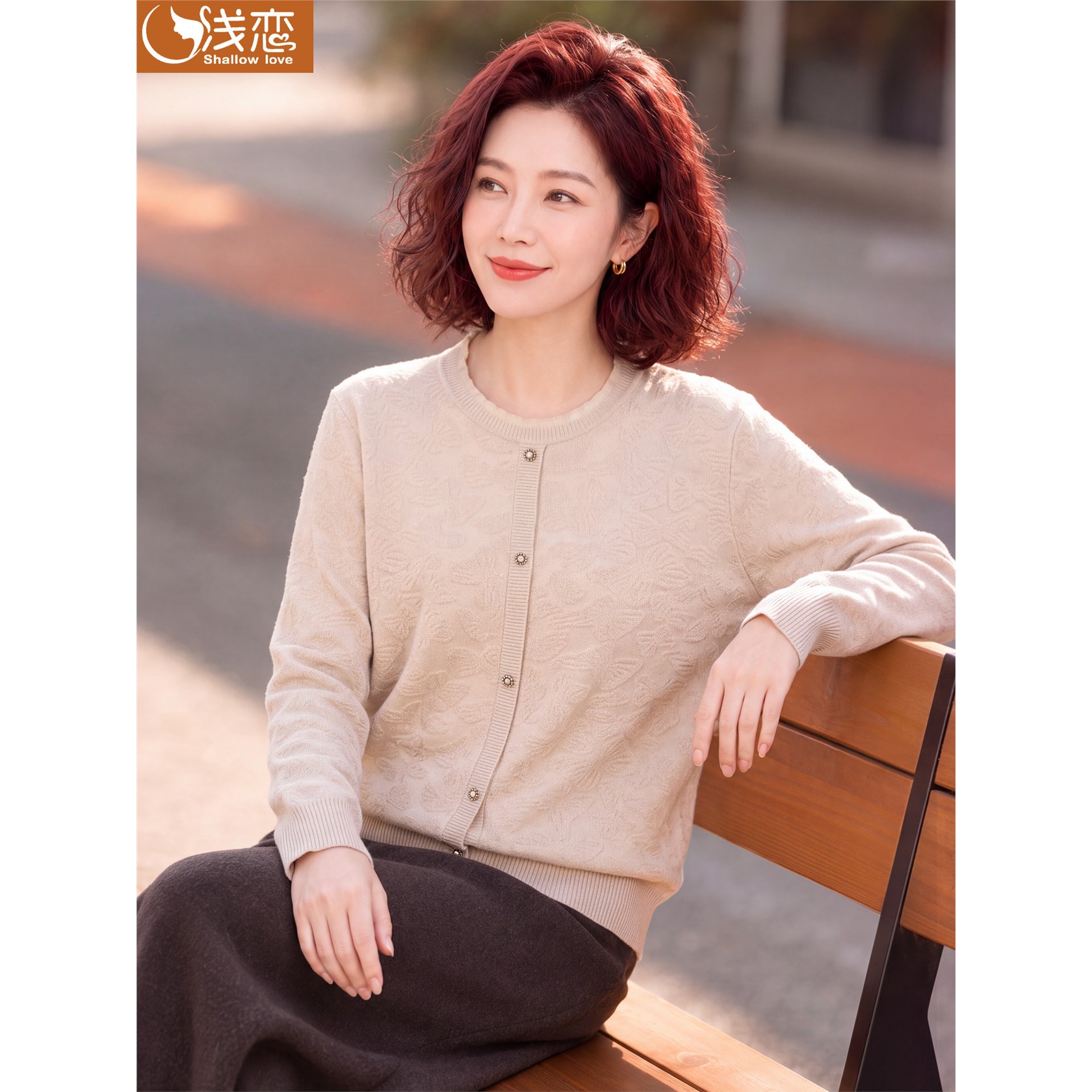 妈妈气质薄款毛衣中年女