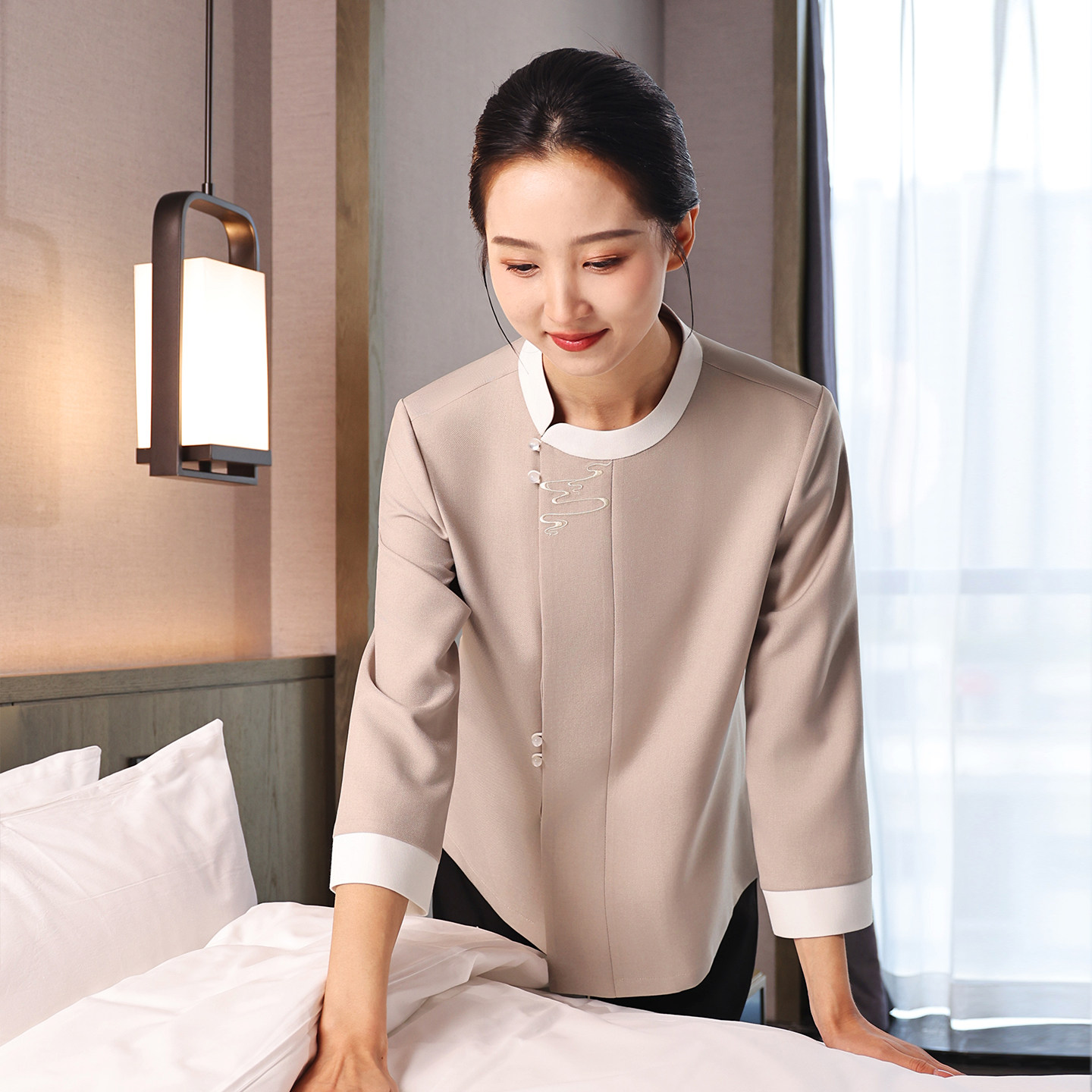 2025新款保洁工作服高端长袖民宿酒店宾馆客房服务员服装秋冬套装