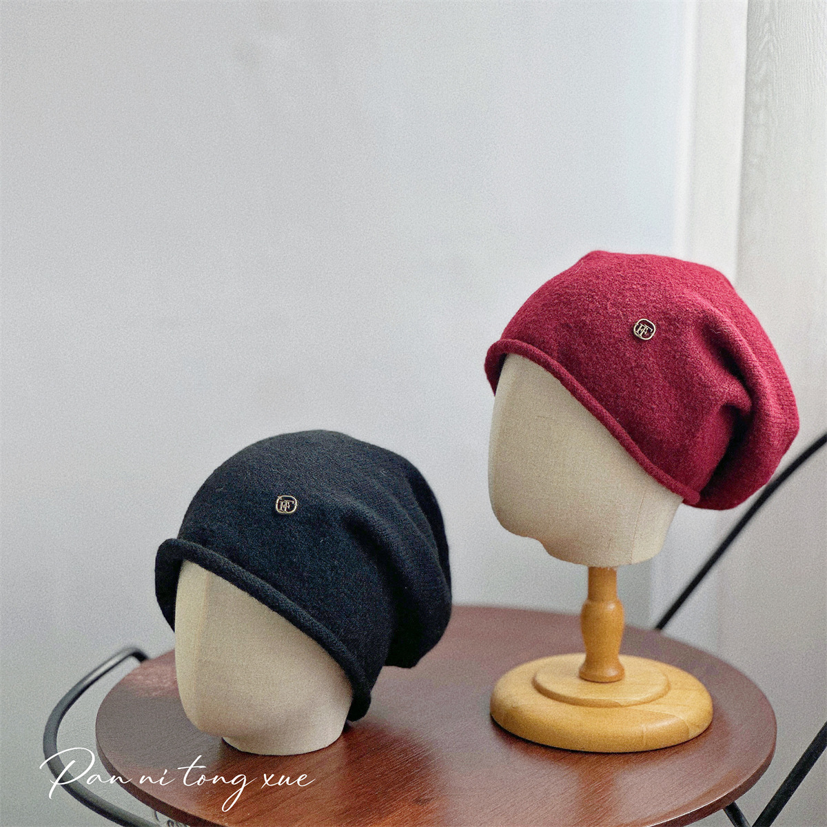 秋冬新气质小标冷帽纯色大童毛线帽保暖防风针织帽画家帽百搭帽子