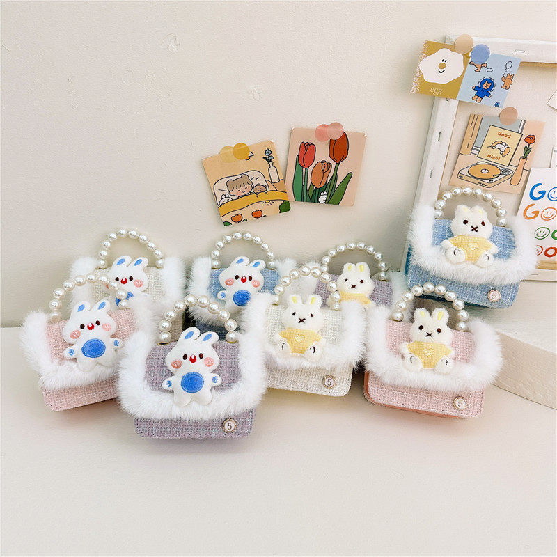 韩版新款儿童包小香风女孩链条斜挎包可爱小熊女童外出配饰单肩包