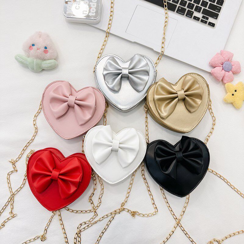 韩版女童单肩包甜美爱心洋气蝴蝶结小孩斜挎包新款时尚链条儿童包