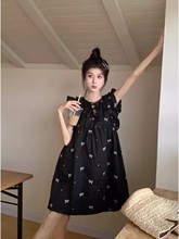 法式飞飞袖连衣裙女夏季小个子赫本风刺绣a字娃娃裙黑色遮肚短裙