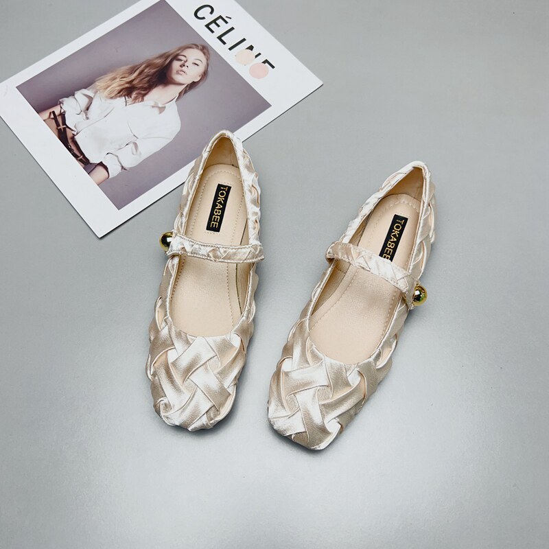 玛丽珍鞋春秋单鞋2026新款百搭软底豆豆鞋方头平底鞋子女鞋配裙子