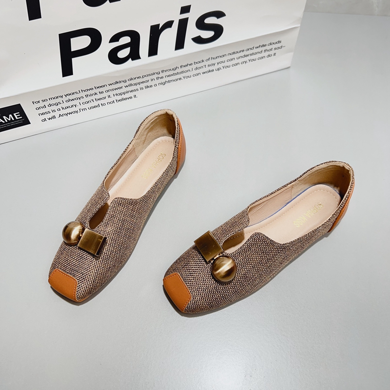 复古编织搭扣软皮豆豆鞋大码女鞋