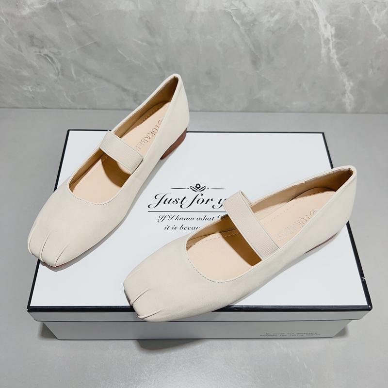 简约百搭韩系粗跟玛丽珍鞋