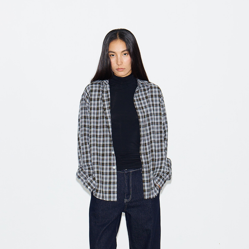 宽松落肩黑白格纹长袖衬衫