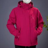 加绒内胆妈妈装 冲锋衣外套女秋冬季 2024新款 防风防水三合一登山服