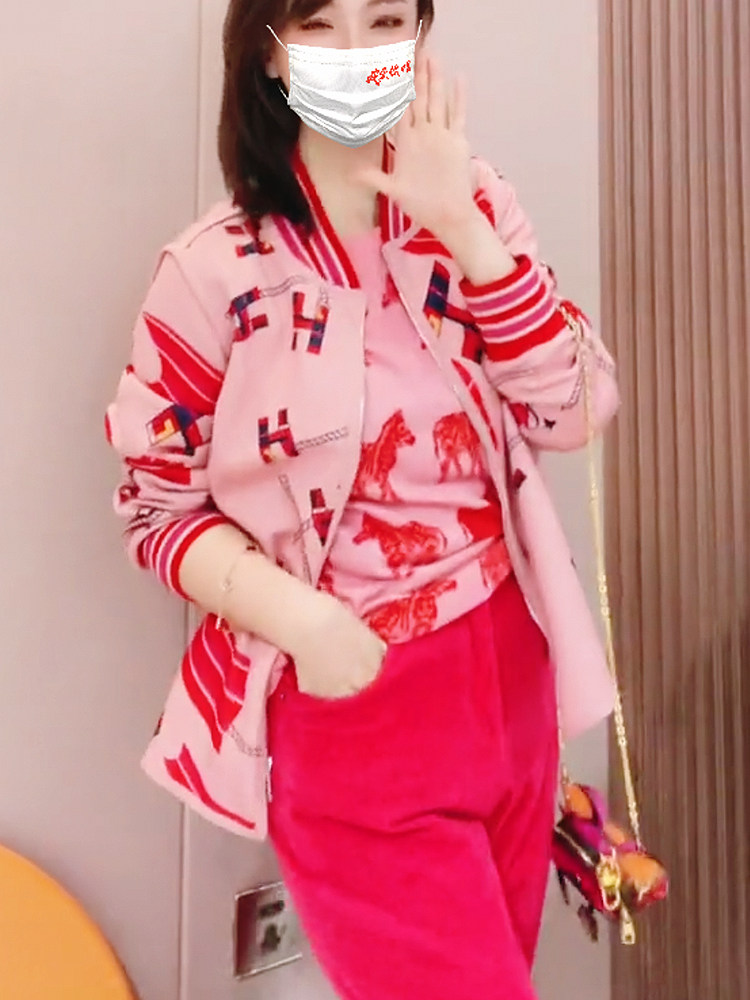 设计感小众印花短款棒球服外套