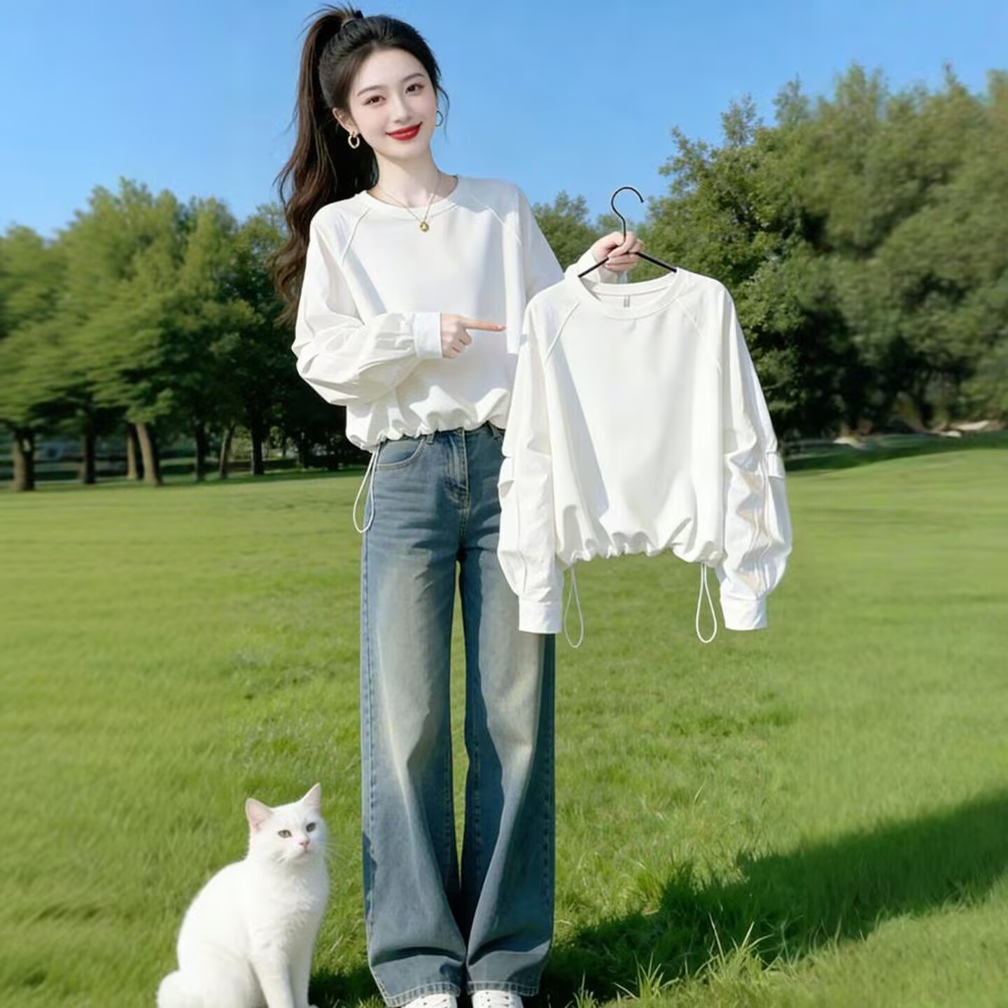 白色圆领宽松抽绳掐腰卫衣女