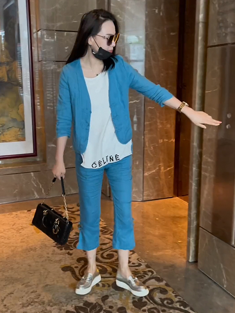 夏季蓝色复古气质盘扣防晒上衣