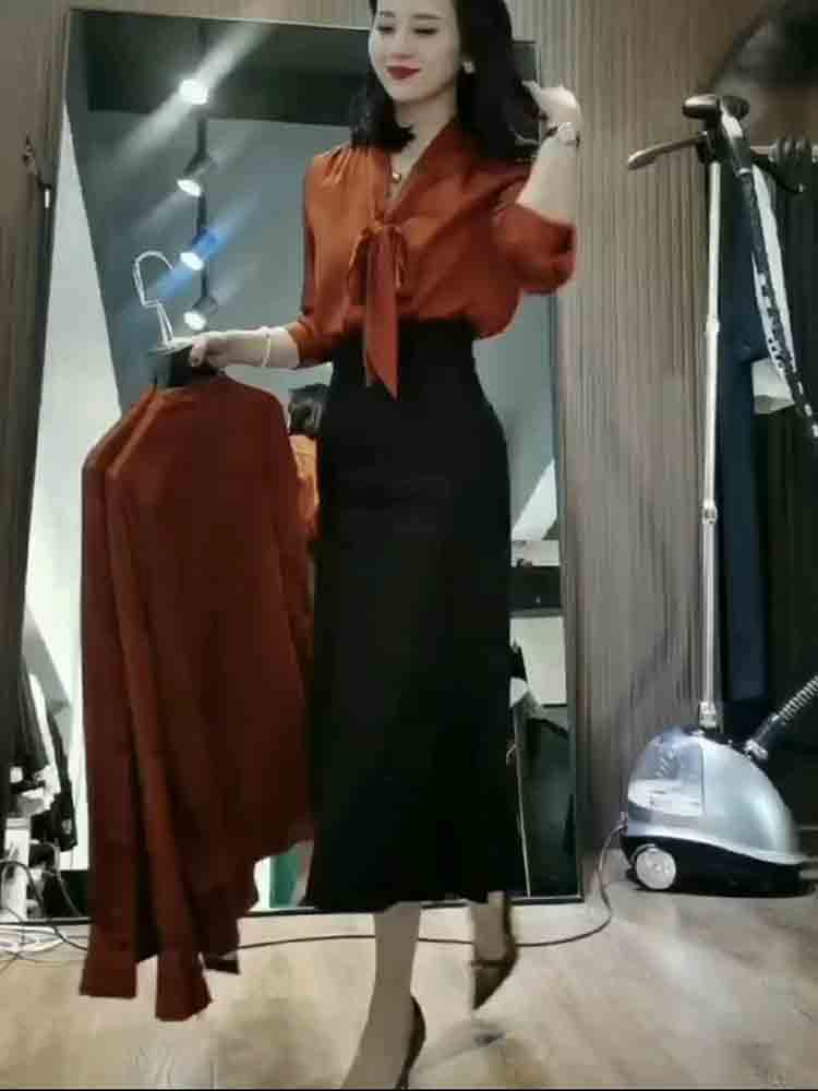 黑色显瘦a字半身裙女2022春装