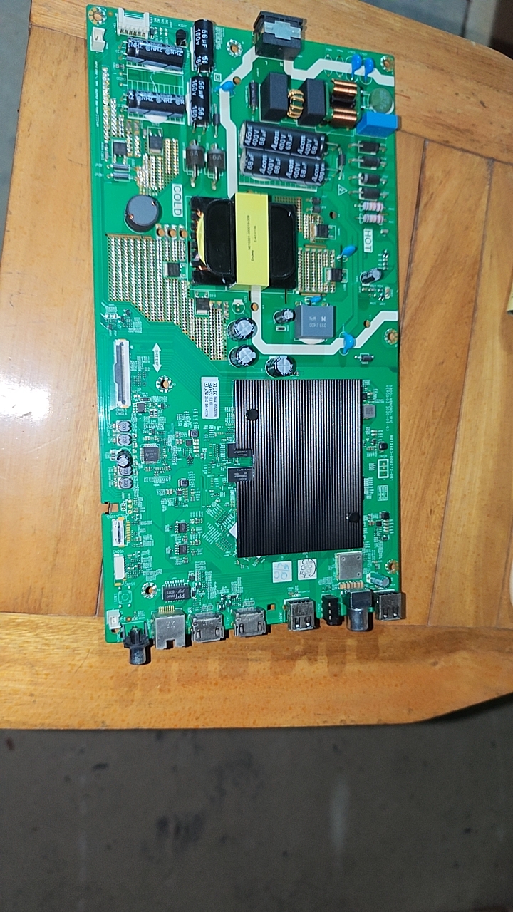 创维55M2XXX 主板号5800-A8N040-1P10  配屏RDL550WL(PD0-104)