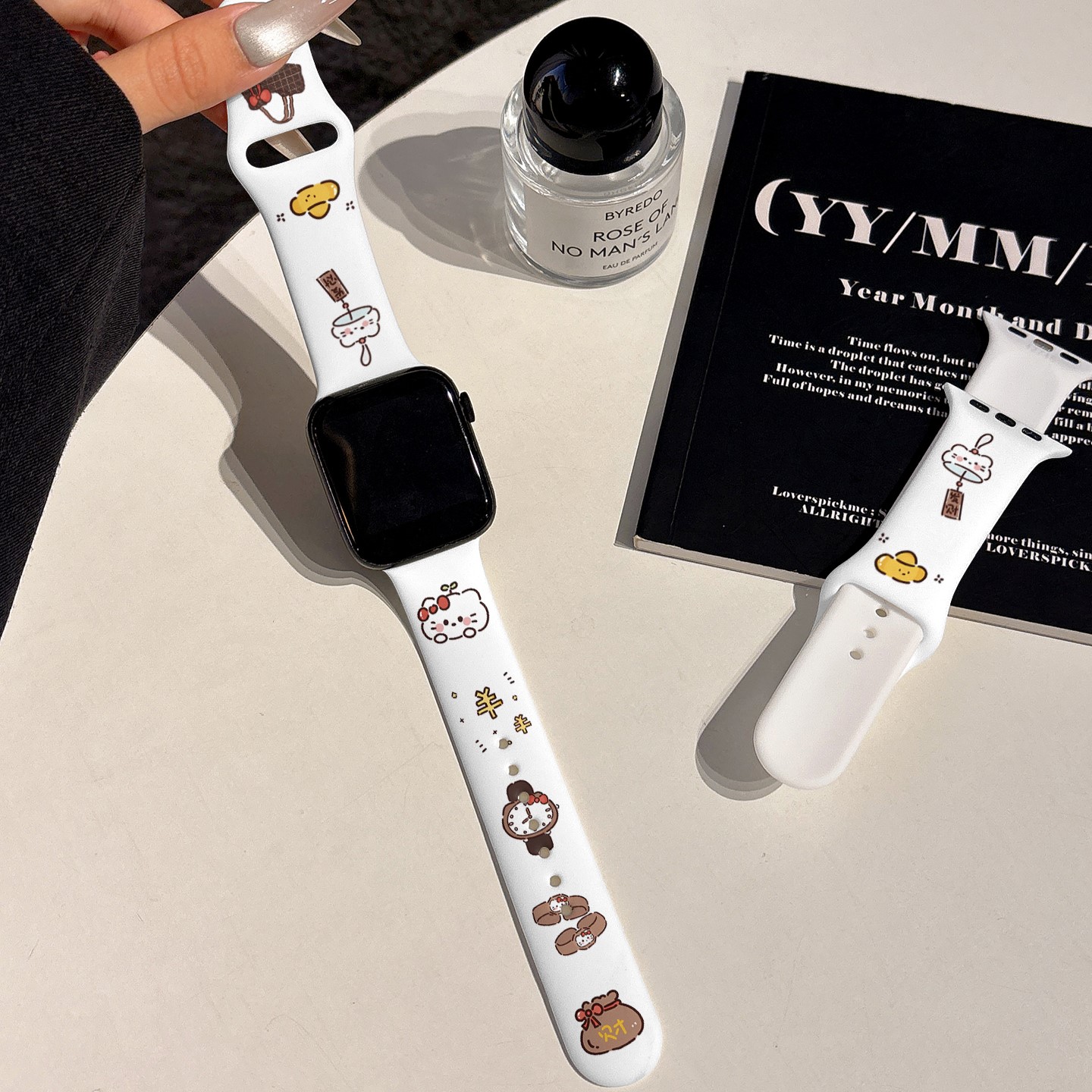 适用iwatchs10硅胶苹果手表applewatch10表带s9卡通百货kitty猫s8新款s7小众ultra2透气45se女款s6网红闺蜜