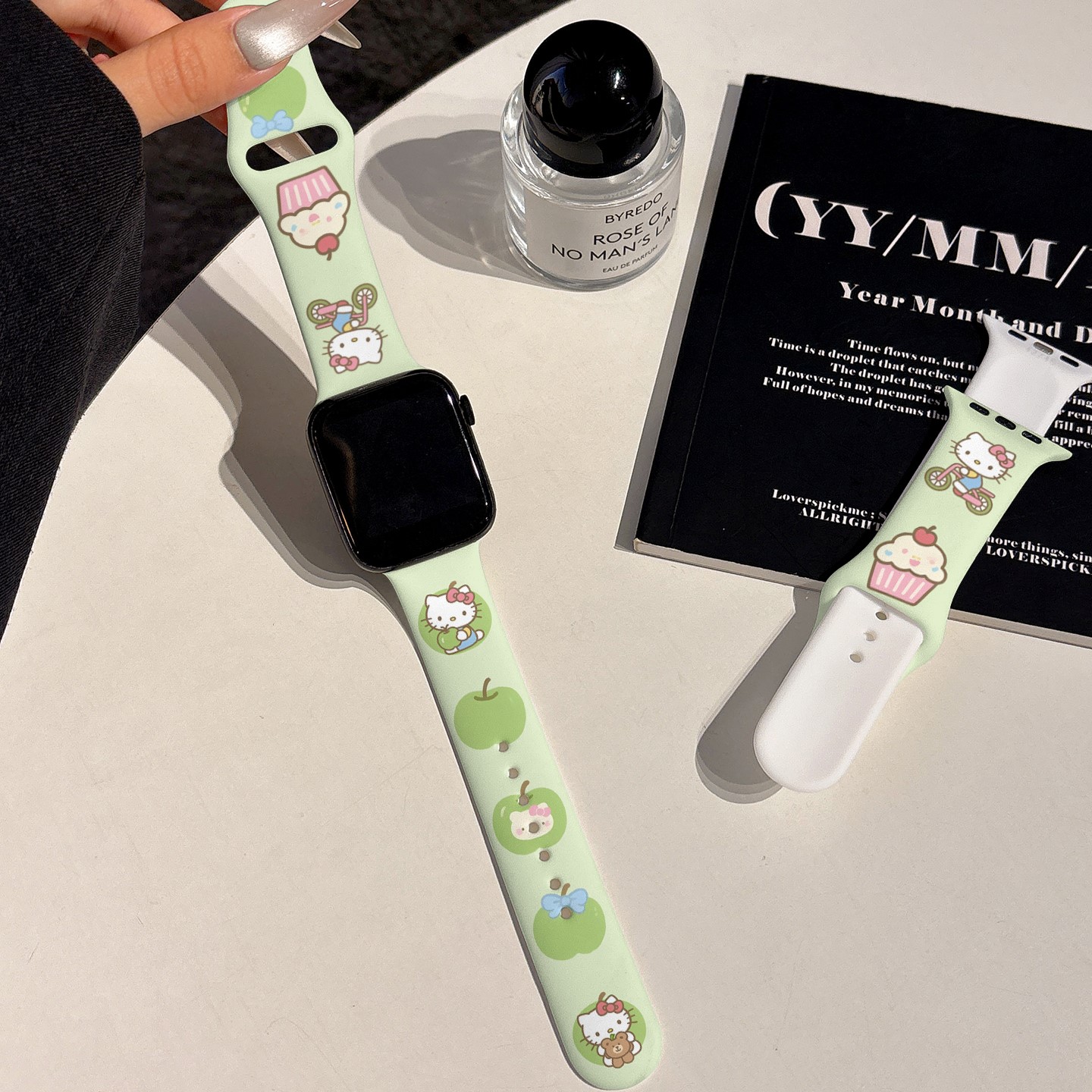 适用iwatchs10硅胶苹果手表applewatch10表带s9青苹果kitty猫s8新款s7小众ultra2夏季透气45se女款s6网红闺蜜