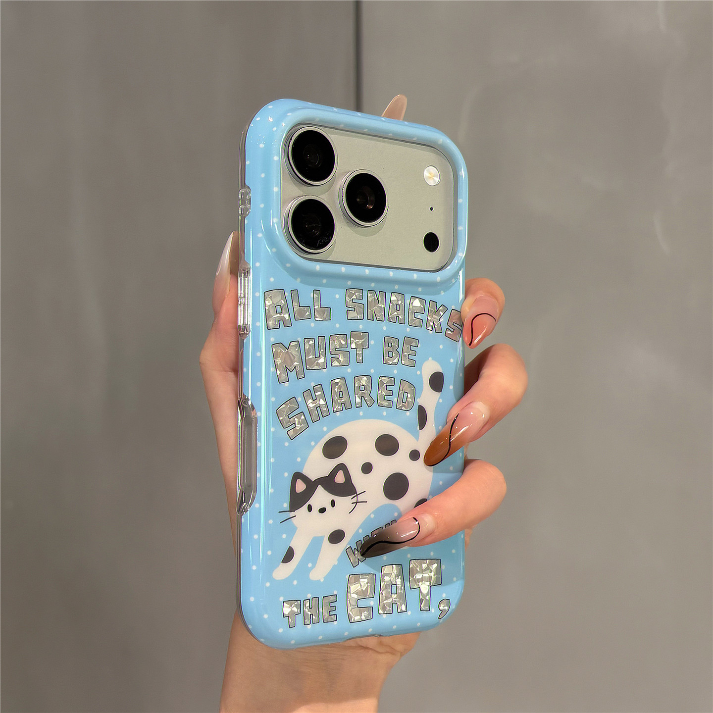 小清新蓝色波点猫咪字母适用苹果18promax手机壳iphone17pro新款16pro不会撞壳艺术15pro双层防摔保护套女款