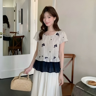苏珊SUSAN 韩系清新2026夏季新款竖条纹刺绣短袖小衫百搭上衣Y329