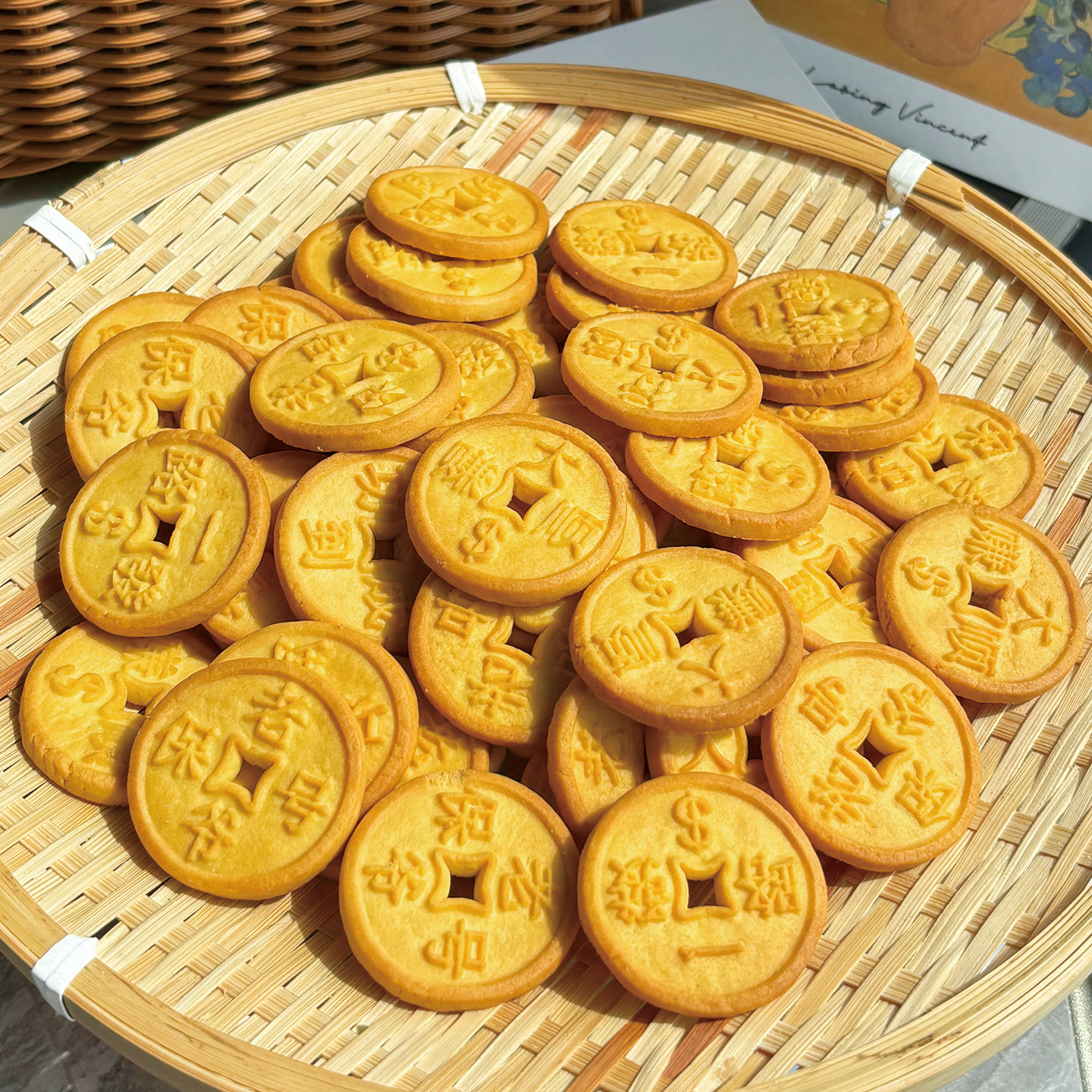 巨好吃！金钱金币招财饼干新年伴手礼老爷保号春节氛围年货小零食